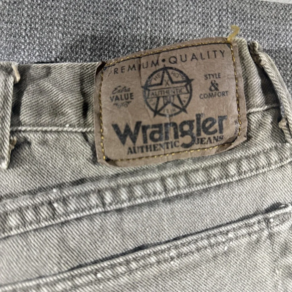Wrangler Jeans Mens 32x29 Gray Authentic Straight Fit Denim Classic Casual Pants